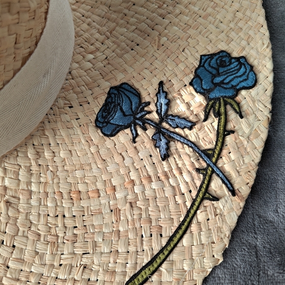 Coach X Observed By Us Embroidered Straw Hat - Picture 5 of 12
